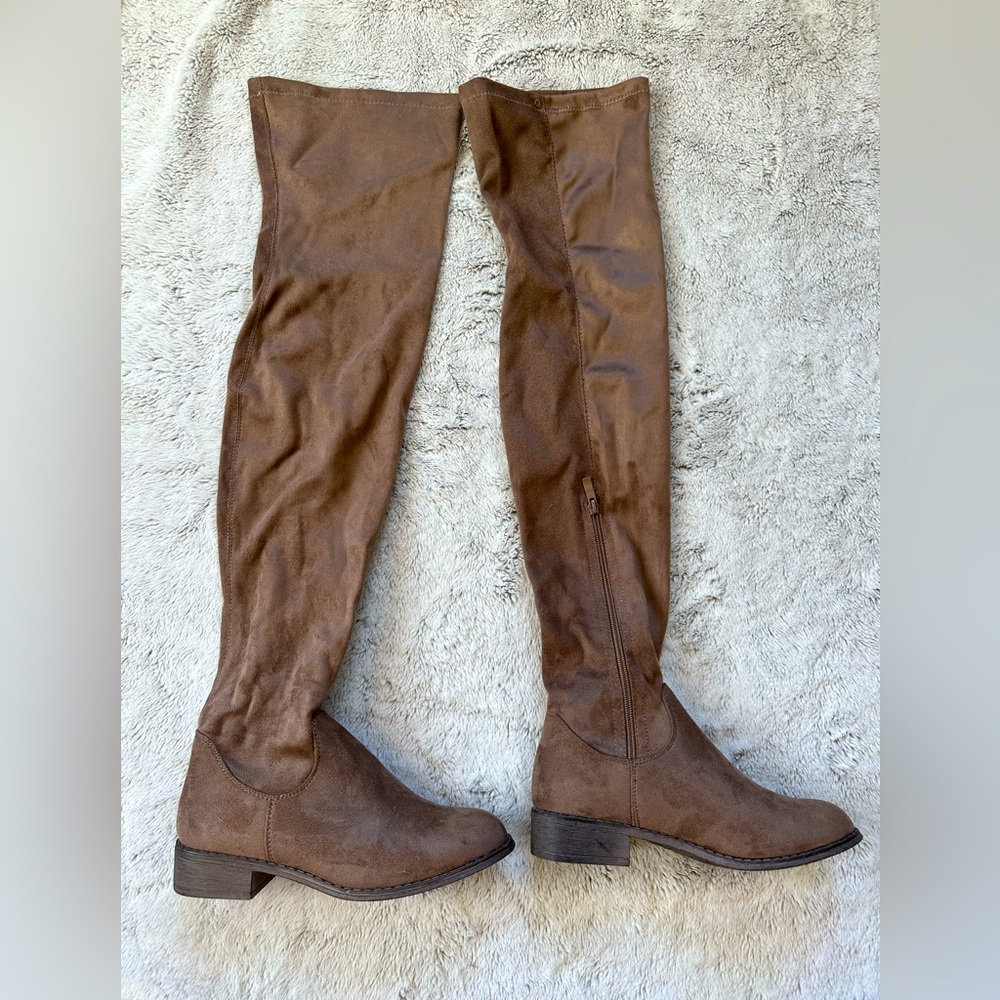 Brown Over-the-Knee Boots - Brand New - Winter boots - Fall fashion